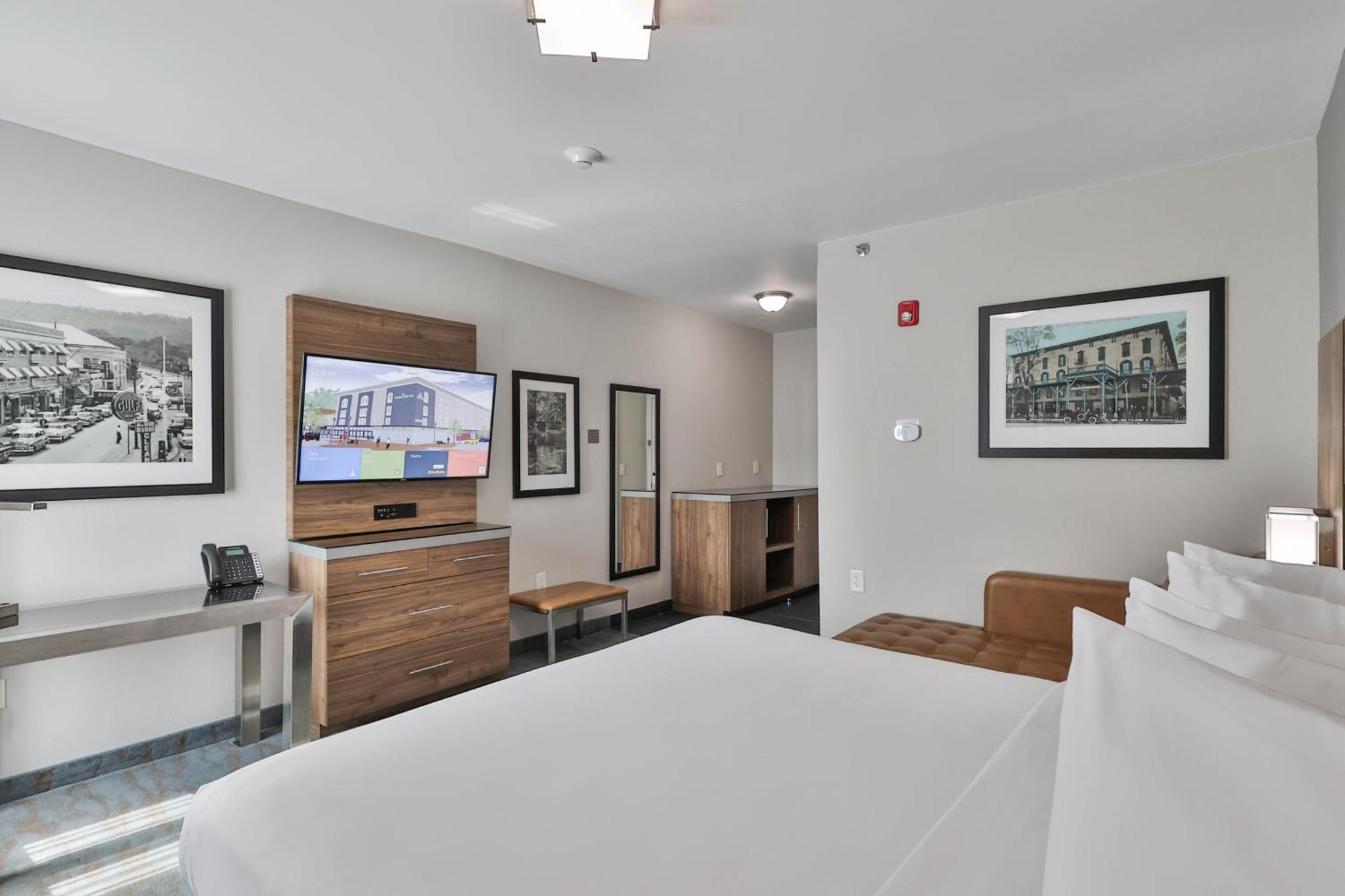 The Penn Stroud, - Poconos, Ascend Collection Hotel